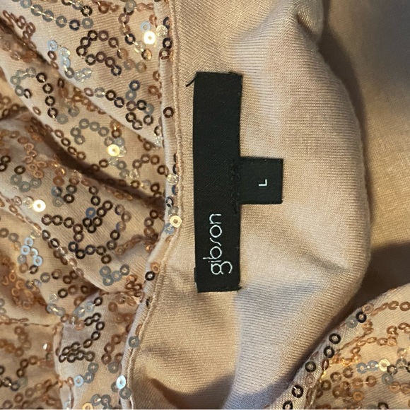 Gibson Rose Gold Sequin Blouse - Picture 3 of 3